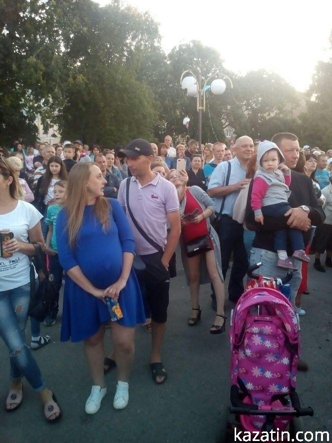 Козятинчани підтанцьовували під «ТІК». Фоторепортаж, фото №9 на сайті 20minut.ua