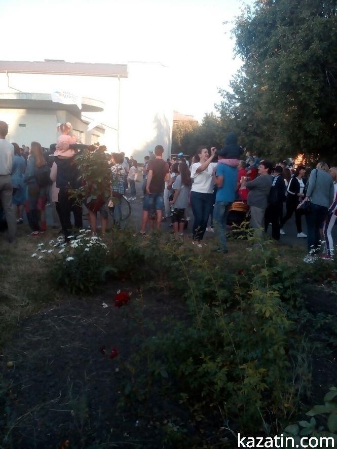 Козятинчани підтанцьовували під «ТІК». Фоторепортаж, фото №17 на сайті 20minut.ua