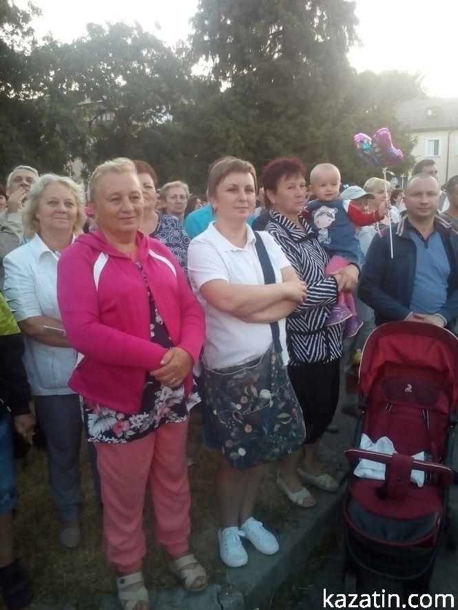 Козятинчани підтанцьовували під «ТІК». Фоторепортаж, фото №6 на сайті 20minut.ua