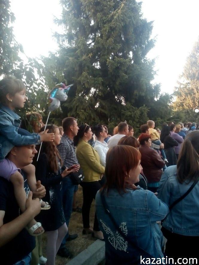 Козятинчани підтанцьовували під «ТІК». Фоторепортаж, фото №20 на сайті 20minut.ua