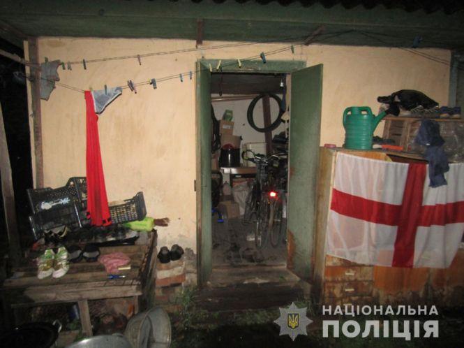 Новини Житомира - фото з Невдале пограбування: поліція затримала зловмисника, який проник в обійстя звягельчанина і вдарив його по голові Невдале пограбування: поліція затримала зловмисника, який проник в обійстя звягельчанина і вдарив його по голові, фото №1 на сайті 20minut.ua