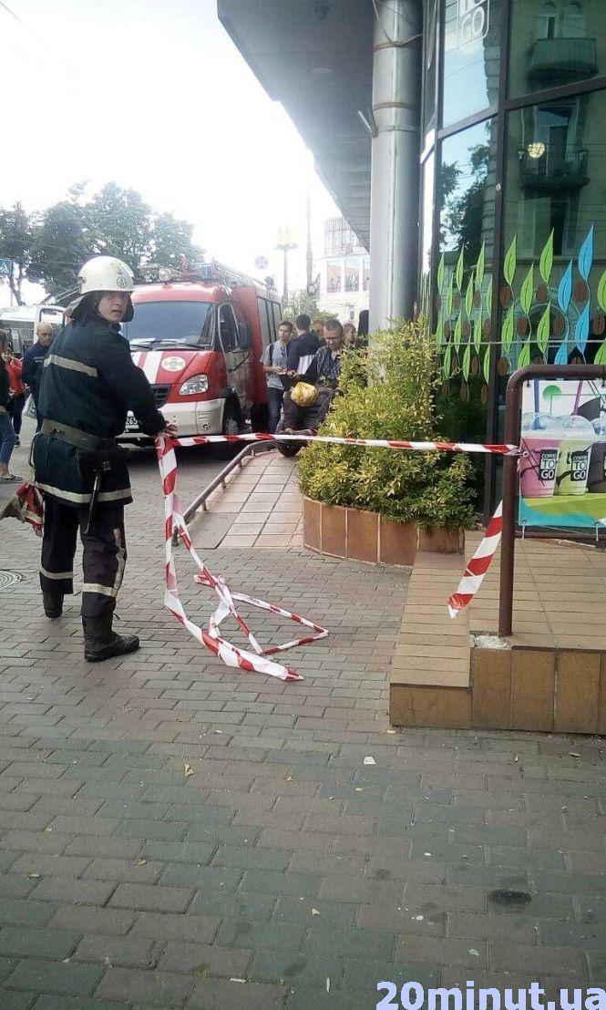 Повідомлення про терористичну загрозу: у Вінниці знову «мінували» готелі та торгові центри, фото №1 на сайті 20minut.ua