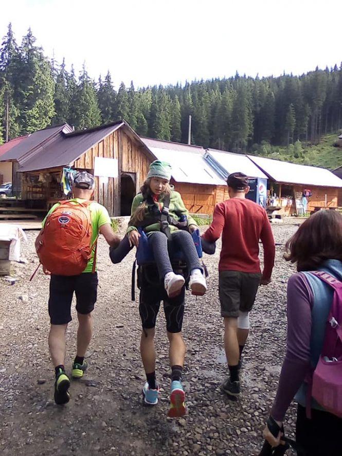 Троє дітей із інвалідністю піднялись на Говерлу завдяки тернополянам, фото №1 на сайті 20minut.ua