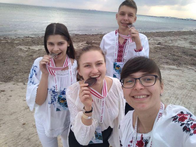 “Щоб досягти успіху - треба горіти тим, що робиш": випускниця з Тернополя отримала середній бал 200 за усі ЗНО, фото №1 на сайті 20minut.ua