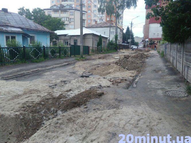 Капітальний ремонт дороги на Шпитальній може затягнутися через новобудову неподалік вулиці, фото №1 на сайті 20minut.ua