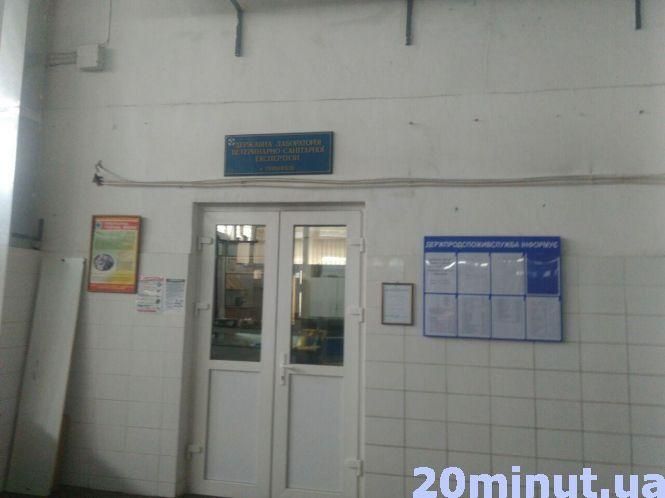 Новини Тернополя - фото з Чи безпечно їсти ранні кавуни та дині з тернопільського ринку Чи безпечно їсти ранні кавуни та дині з тернопільського ринку, фото №4 на сайті 20minut.ua