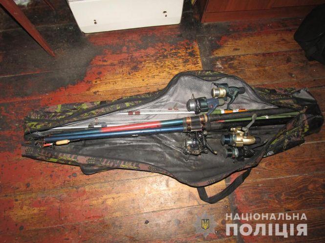 Новини Житомира - фото з Невдале пограбування: поліція затримала зловмисника, який проник в обійстя звягельчанина і вдарив його по голові Невдале пограбування: поліція затримала зловмисника, який проник в обійстя звягельчанина і вдарив його по голові, фото №2 на сайті 20minut.ua