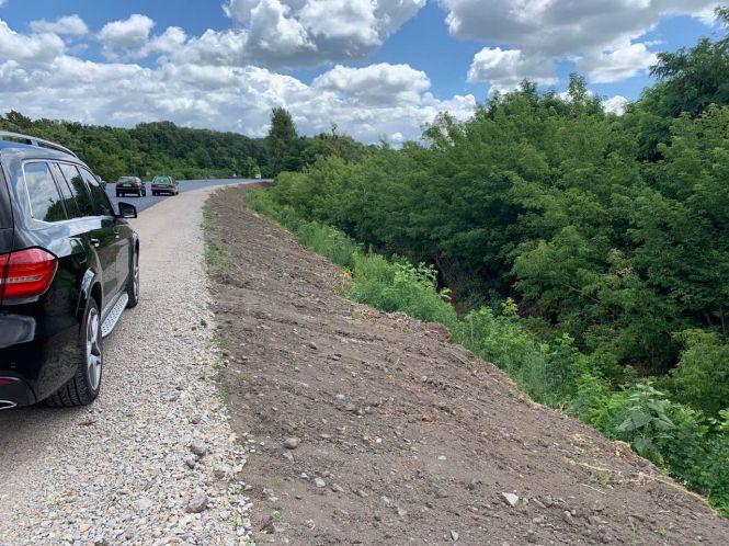 Катафалк з труною потрапив в аварію: про незвичну аварію під Вороновицею, фото №6 на сайті 20minut.ua