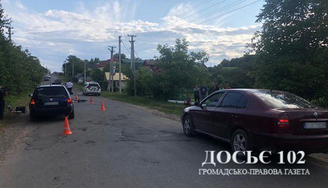 Новини Тернополя - фото з У Бучацькому районі автомобіль збив 7-річного велосипедиста У Бучацькому районі автомобіль збив 7-річного велосипедиста, фото №3 на сайті 20minut.ua