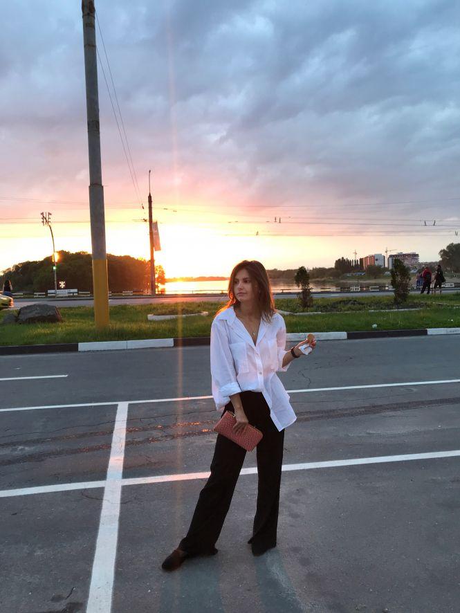 Новини Хмельницького - фото з Модні луки з секонд-хенду: хмельницька блогерка розповіла про свій стильний і дешевий одяг (ФОТО) Модні луки з секонд-хенду: хмельницька блогерка розповіла про свій стильний і дешевий одяг (ФОТО), фото №1 на сайті vsim.ua