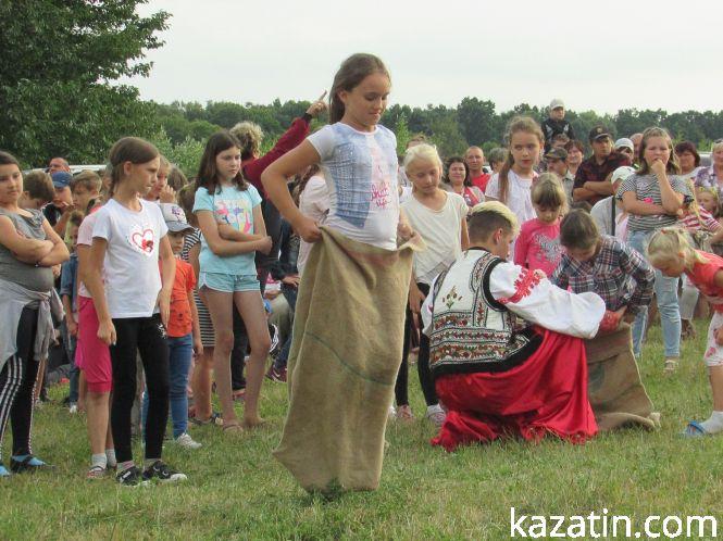 Вогняне Купала на Талимонівці: випускниця обпекла руку, фото №20 на сайті 20minut.ua