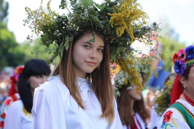 Сотні людей, традиційні обряди, атракціони та відомі артисти: як у Стрижавці святкували Івана Купала (Новини компаній), фото №3 на сайті 20minut.ua