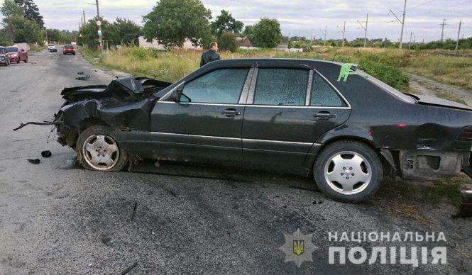 У Новограді-Волинському мерседес зупинив потяг: водій у лікарні, фото №1 на сайті 20minut.ua