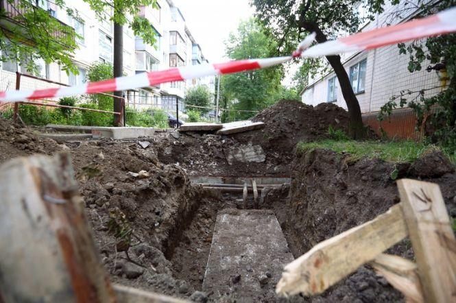 Триває капітальний ремонт прибудинкової території на вул. Довженка, 9., фото №2 на сайті 20minut.ua