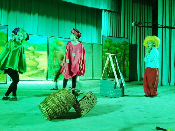 Новини Козятина - фото з Козятину — 145: вистава та богатирські ігри (+ ФОТО) Козятину — 145: вистава та богатирські ігри (+ ФОТО), фото №1 на сайті 20minut.ua