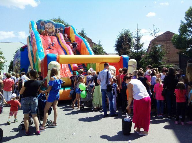 Новини Козятина - фото з Козятину — 145. День перший: дитячі забави Козятину — 145. День перший: дитячі забави, фото №2 на сайті 20minut.ua