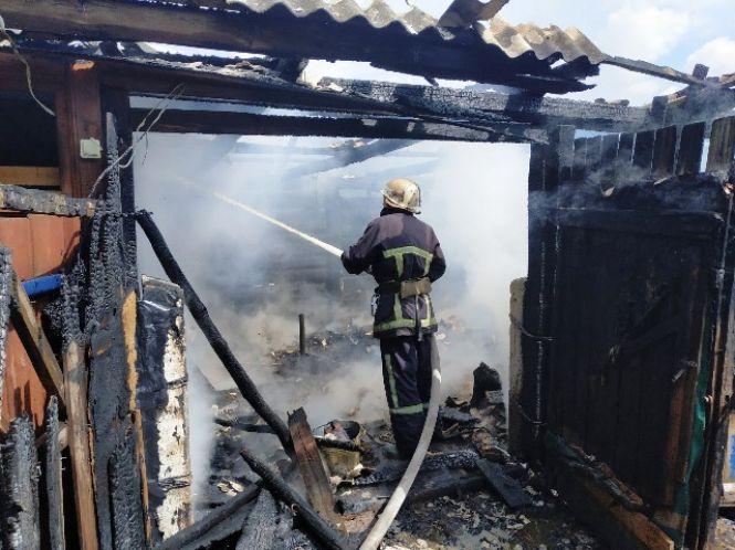 Новини Житомира - фото з Через дитячі пустощі з вогнем сталися дві пожежі Через дитячі пустощі з вогнем сталися дві пожежі, фото №1 на сайті 20minut.ua