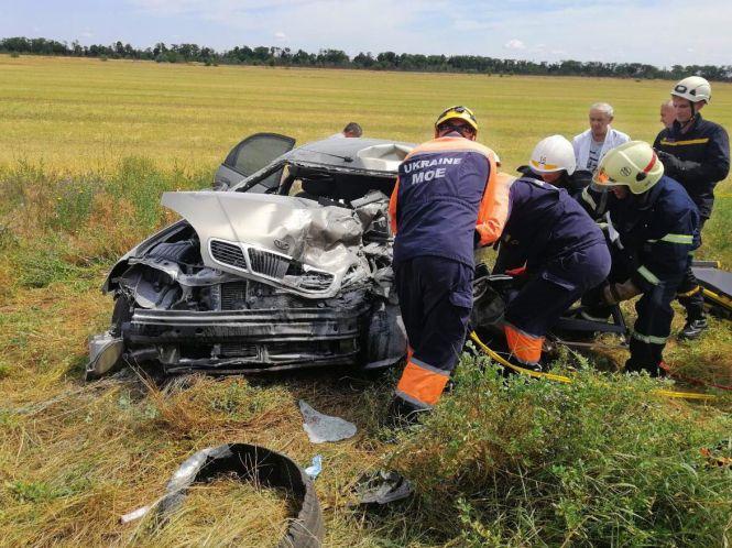 Новини Вінниці - фото з Вінницька родина потрапила у смертельне ДТП під Миколаєвом. Потрібна допомога Вінницька родина потрапила у смертельне ДТП під Миколаєвом. Потрібна допомога, фото №3 на сайті 20minut.ua