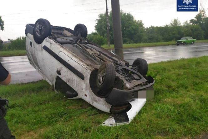 Пожежа віварію, врятований самогубця та аварія з молодятами: ТОП-5 новин тижня у Хмельницькому, фото №1 на сайті vsim.ua