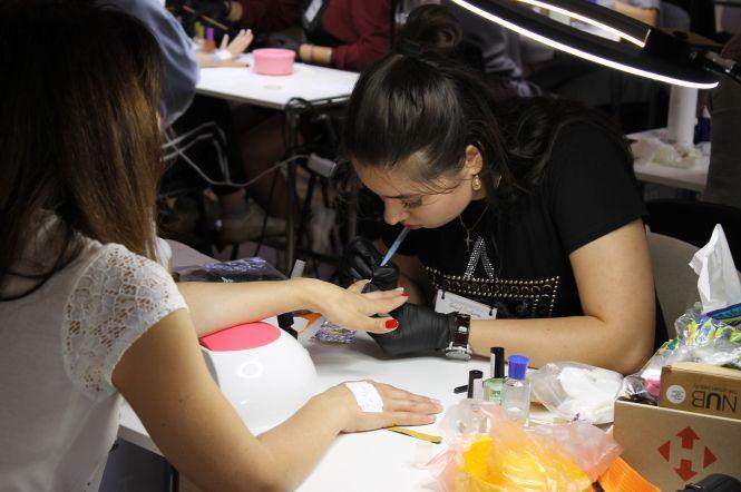 Бум краси у Кам’янці: як проходять змагання майстрів б’юті сфери (Фото і Відео), фото №5 на сайті 20minut.ua