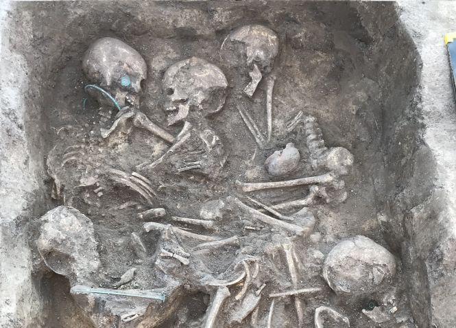 Новини Тернополя - фото з На Тернопільщині археологи знайшли унікальне поховання часів давньоруської культури На Тернопільщині археологи знайшли унікальне поховання часів давньоруської культури, фото №1 на сайті 20minut.ua