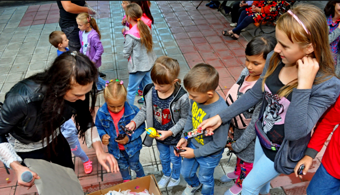 Новини Козятина - фото з Козятин вже святкує: в Залізничному влаштували концерт до Дня міста Козятин вже святкує: в Залізничному влаштували концерт до Дня міста, фото №1 на сайті 20minut.ua