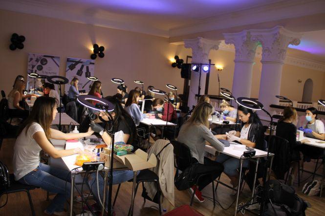 Бум краси у Кам’янці: як проходять змагання майстрів б’юті сфери (Фото і Відео), фото №1 на сайті 20minut.ua