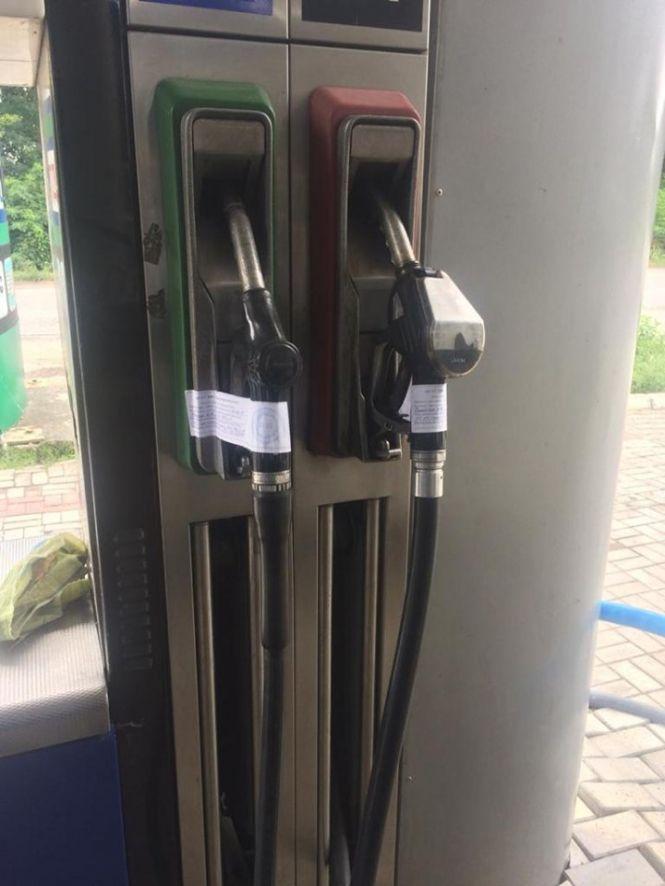 На Хмельниччині прикрили незаконну АЗС з пальним на 2,6 мільйона гривень (ФОТО), фото №2 на сайті vsim.ua