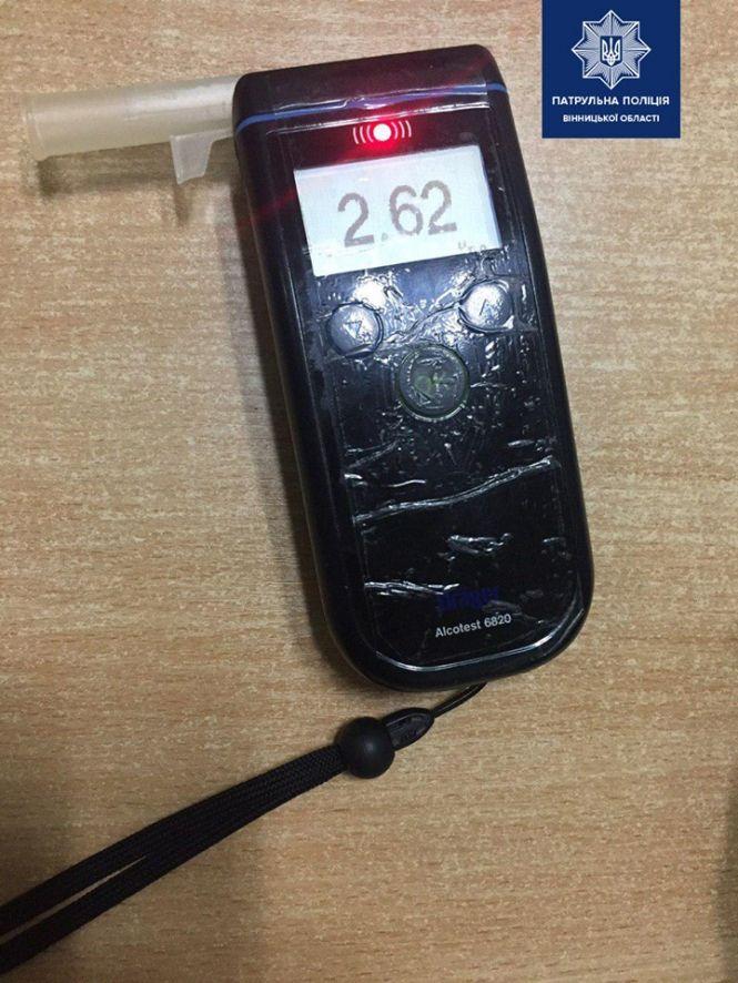 В 13 разів вище норми. Під Вінницею затримали п'яного водія вантажівки, фото №1 на сайті 20minut.ua