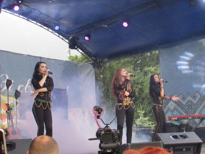 Новини Козятина - фото з Молодому місту святкова молодіжна програма (Оновлено + ФОТО) Молодому місту святкова молодіжна програма (Оновлено + ФОТО), фото №7 на сайті 20minut.ua