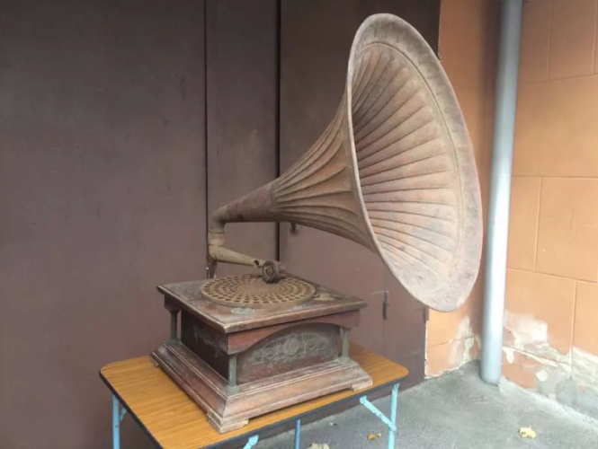 Новини Тернополя - фото з Старовинний фотоапарат та рушниця за 77 тис грн: що продають тернополяни в інтернеті Старовинний фотоапарат та рушниця за 77 тис грн: що продають тернополяни в інтернеті, фото №4 на сайті 20minut.ua