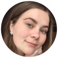 Поліцейський качає біцепс, студентка працює моделлю, бо красива: діти знають як заробляють дорослі, фото №2 на сайті 20minut.ua