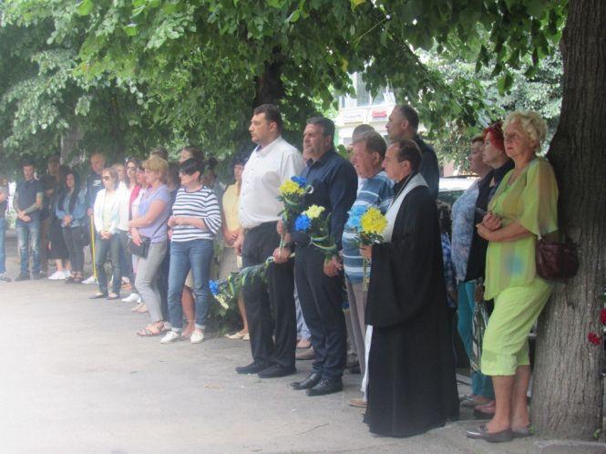 В Козятині вшанували героїв АТО, фото №4 на сайті 20minut.ua