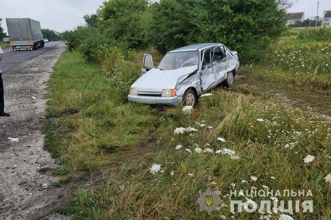 Новини Тернополя - фото з Аварія на Тернопільщині: після зіткнення з молоковозом жінка і 15-річний хлопець у лікарні Аварія на Тернопільщині: після зіткнення з молоковозом жінка і 15-річний хлопець у лікарні, фото №1 на сайті 20minut.ua