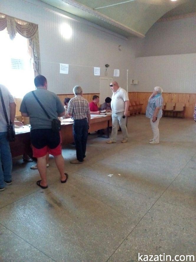 Як голосували в селі Козятин.  Фоторепортаж з виборчої дільниці, фото №3 на сайті 20minut.ua