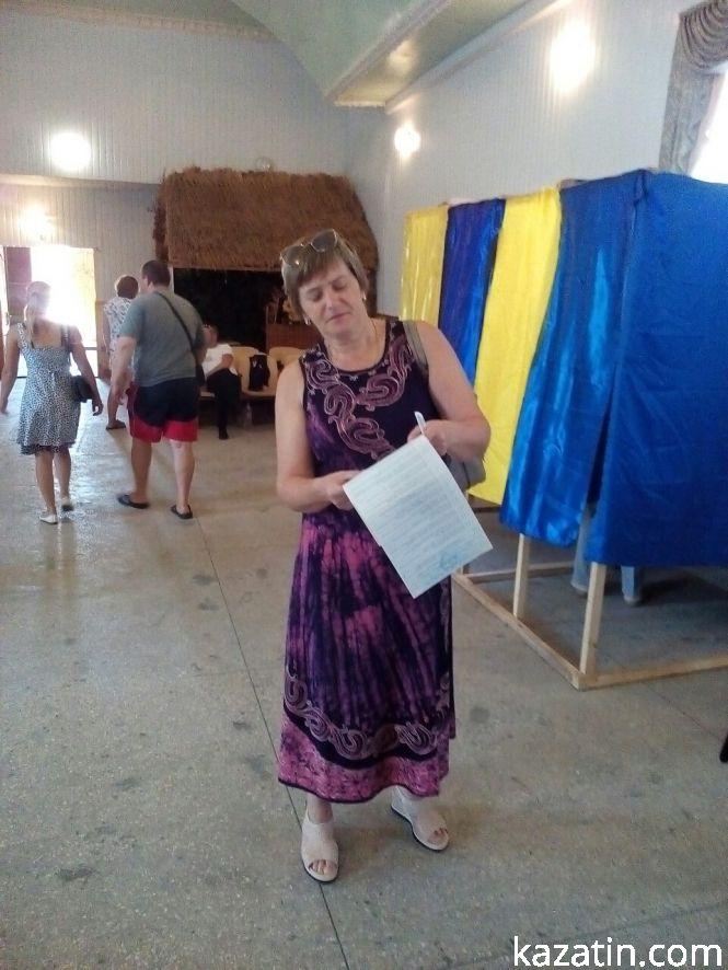 Як голосували в селі Козятин.  Фоторепортаж з виборчої дільниці, фото №2 на сайті 20minut.ua