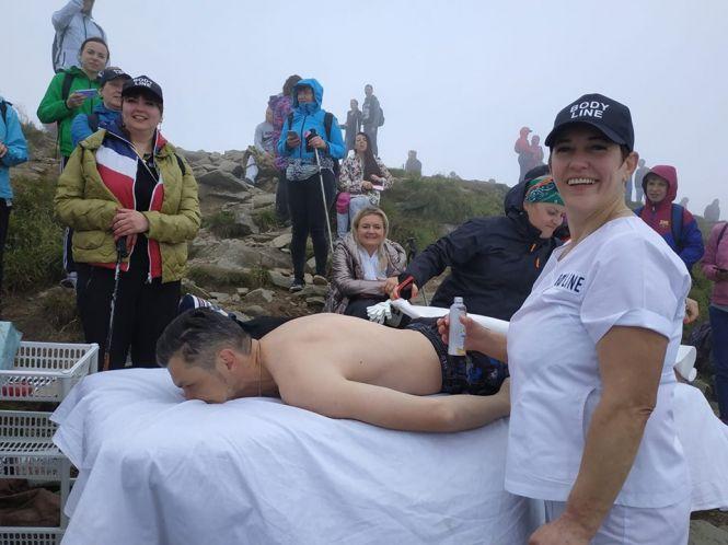 Новини Тернополя - фото з Масаж на Говерлі: як тернополянка встановила рекорд України Масаж на Говерлі: як тернополянка встановила рекорд України, фото №1 на сайті 20minut.ua