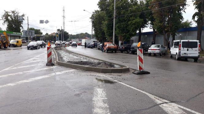 Ремонт вулиці Пирогова: оновлюють ділянку від малого містка до Гніванського шосе, фото №1 на сайті 20minut.ua