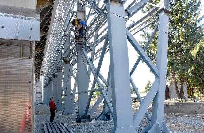 Новини Житомира - фото з На стадіоні «Полісся» нанесли розмітку та готуються до встановлення електронного табло На стадіоні «Полісся» нанесли розмітку та готуються до встановлення електронного табло, фото №2 на сайті 20minut.ua
