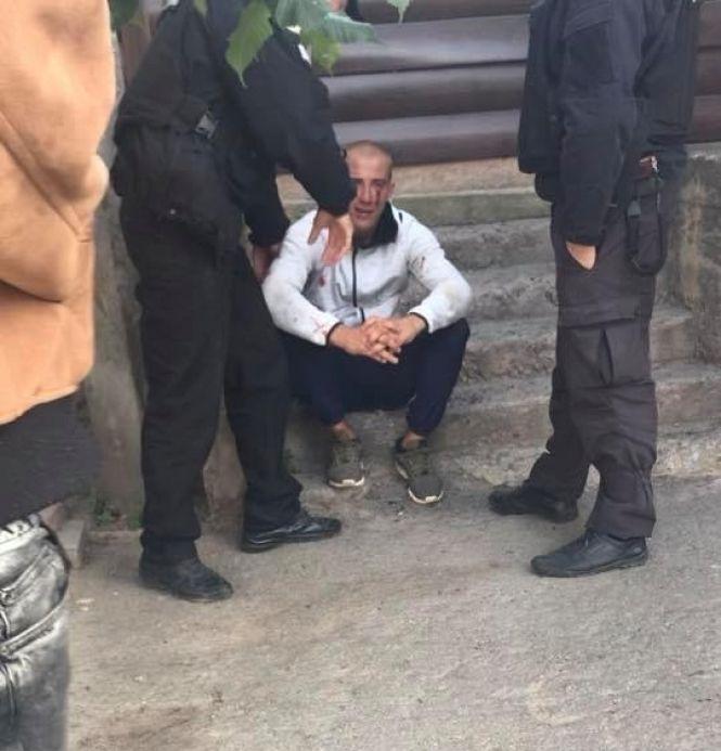 Учні напали на тренера з бодібілдингу: проти одного троє з пістолетом і ножем, фото №3 на сайті 20minut.ua
