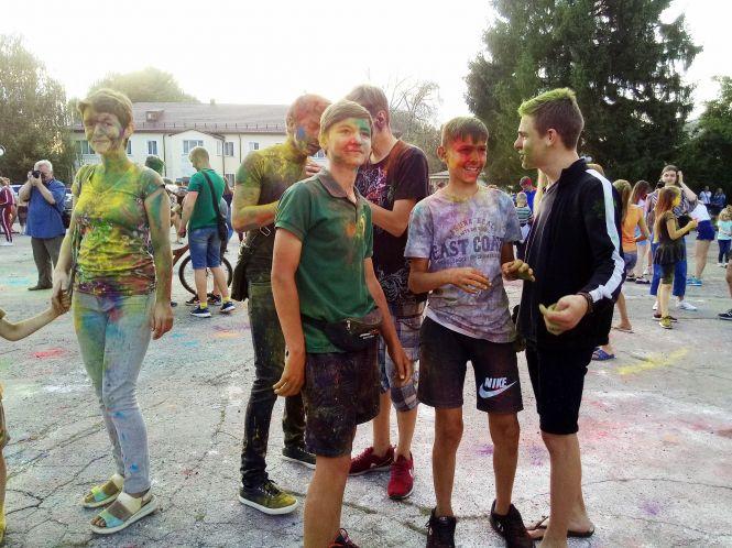 Новини Козятина - фото з Фестиваль кольорів “Холі Fest”. Як розважались козятинчани (ФОТО) Фестиваль кольорів “Холі Fest”. Як розважались козятинчани (ФОТО), фото №6 на сайті 20minut.ua