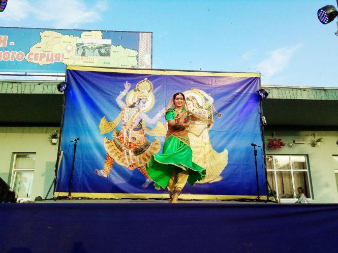 Новини Козятина - фото з Фестиваль кольорів “Холі Fest”. Як розважались козятинчани (ФОТО) Фестиваль кольорів “Холі Fest”. Як розважались козятинчани (ФОТО), фото №10 на сайті 20minut.ua