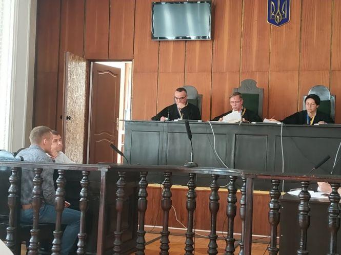 Новини Вінниці - фото з Хлопців, що хотіли вбити тренера з бодібілдингу, не випустять з СІЗО. Звідки в них зброя? Хлопців, що хотіли вбити тренера з бодібілдингу, не випустять з СІЗО. Звідки в них зброя?, фото №3 на сайті 20minut.ua