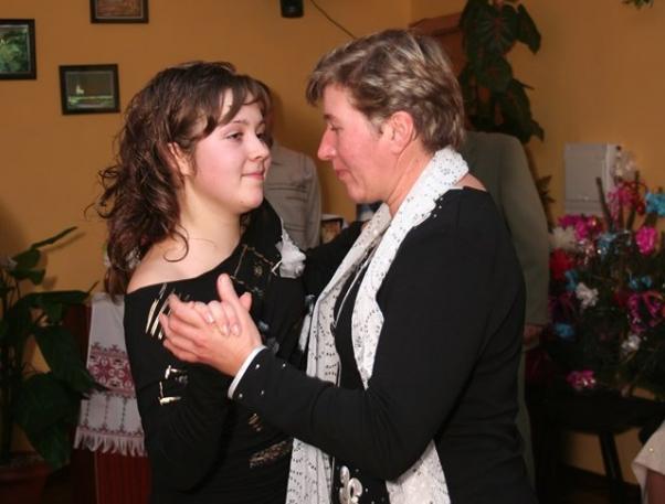 Новини Хмельницького - фото з “Через рак я втратила маму, допоможіть врятувати тата”: Ольга благає хмельничан про допомогу “Через рак я втратила маму, допоможіть врятувати тата”: Ольга благає хмельничан про допомогу, фото №1 на сайті vsim.ua