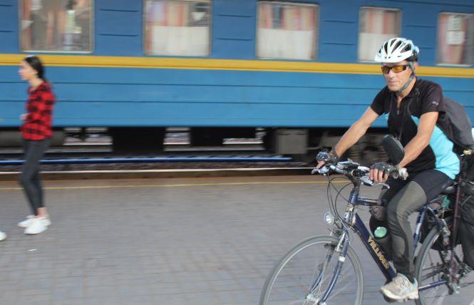 Новини Вінниці - фото з «Ризикуєш, Володимире!» Вінничан вирушив у подорож по шести країнах, планує проїхати Крим «Ризикуєш, Володимире!» Вінничан вирушив у подорож по шести країнах, планує проїхати Крим, фото №3 на сайті 20minut.ua