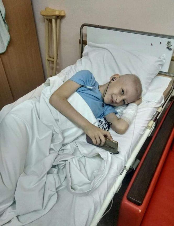 Новини Вінниці - фото з У Іллюші з Вінниці виявили рак кісток. Потрібно терміново 50 тисяч доларів У Іллюші з Вінниці виявили рак кісток. Потрібно терміново 50 тисяч доларів, фото №1 на сайті 20minut.ua