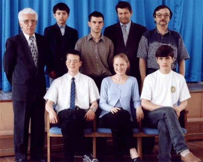 Новини Вінниці - фото з Учитель геніїв: професорів зі США, Швейцарії, Британії приймає вдома вінничанин, вони - його учні Учитель геніїв: професорів зі США, Швейцарії, Британії приймає вдома вінничанин, вони - його учні, фото №10 на сайті 20minut.ua