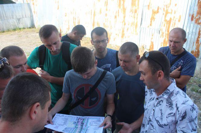 Новини Вінниці - фото з Мешканці новобуду сваряться з сусідом-забудовником через паркан Мешканці новобуду сваряться з сусідом-забудовником через паркан, фото №5 на сайті 20minut.ua