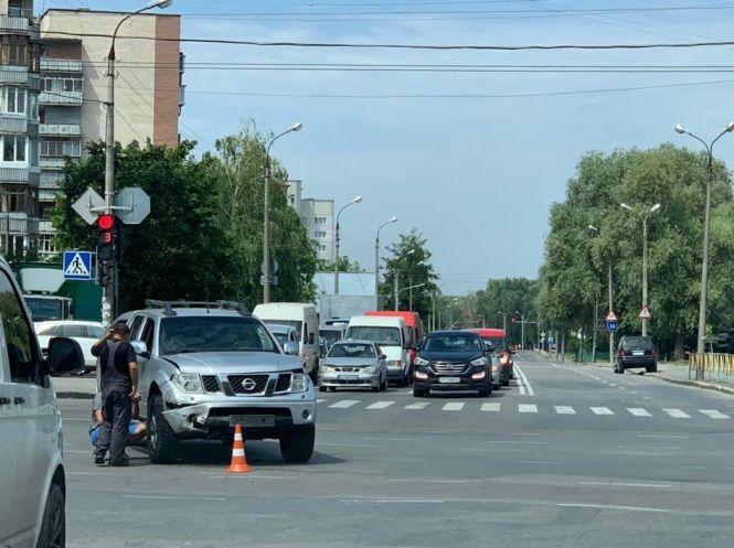 У Хмельницькому сталася аварія за участі “швидкої” (ВІДЕО, ОНОВЛЕНО), фото №1 на сайті vsim.ua