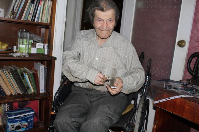 Новини Вінниці - фото з Учитель геніїв: професорів зі США, Швейцарії, Британії приймає вдома вінничанин, вони - його учні Учитель геніїв: професорів зі США, Швейцарії, Британії приймає вдома вінничанин, вони - його учні, фото №3 на сайті 20minut.ua